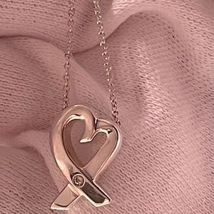 Beautiful Authenic Tiffany & Co. Paloma Picasso Heart Ribbon Diamond Necklace!